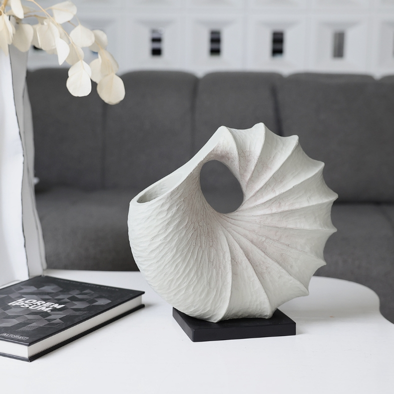 Nature Inspired Creative Conch Circle Vase