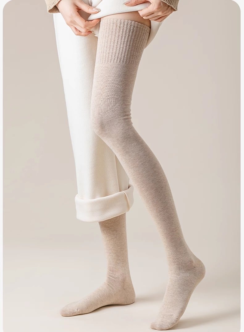 🔥 Women's Warm Thigh High Socks🧦