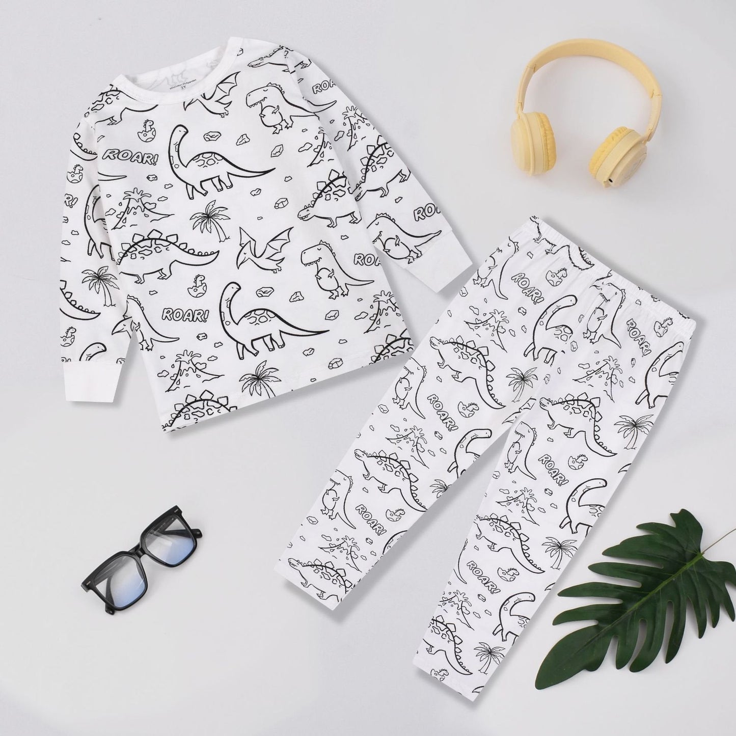 🛏️✨ DIY Cartoon Colorable Pajamas for Kids - Washable Fabric with 10 Non-Toxic Markers for Creative Fun 🎨👧