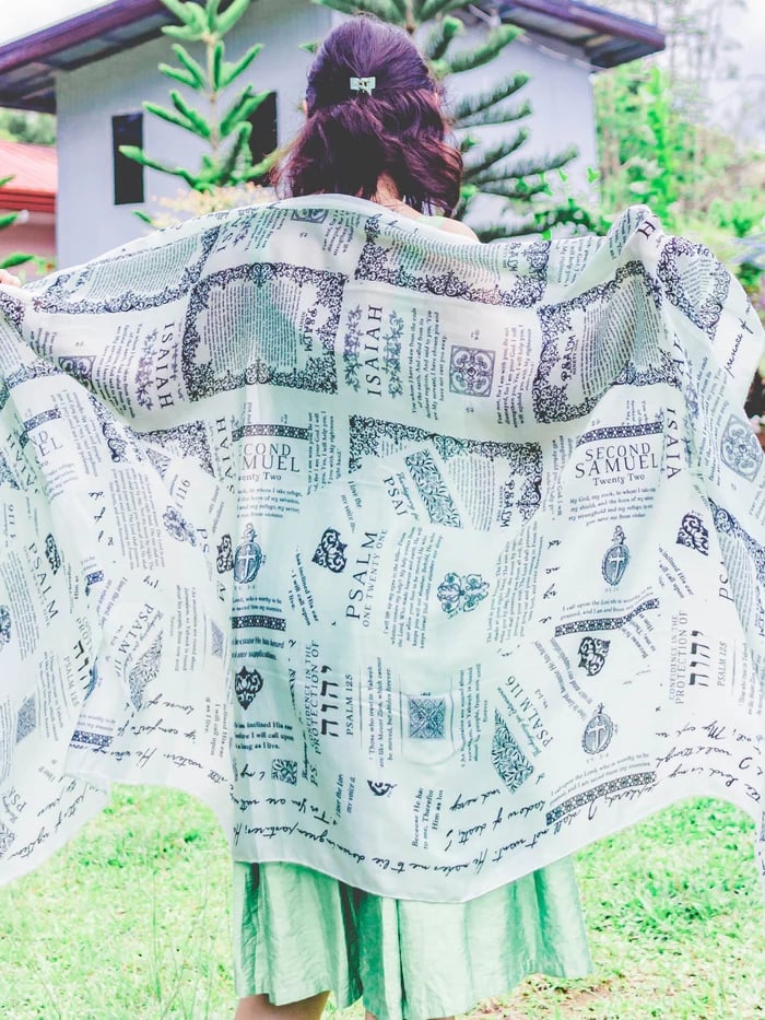 ✝️Christian Prayer Shawl🙏Having God's embrace