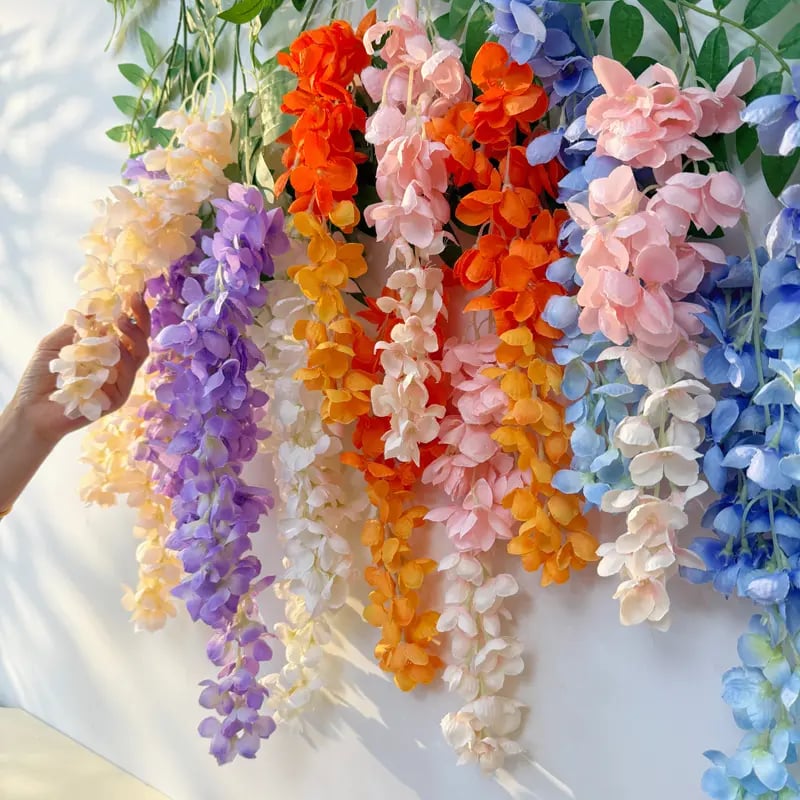 Simulation of Giant Wisteria Flowers
