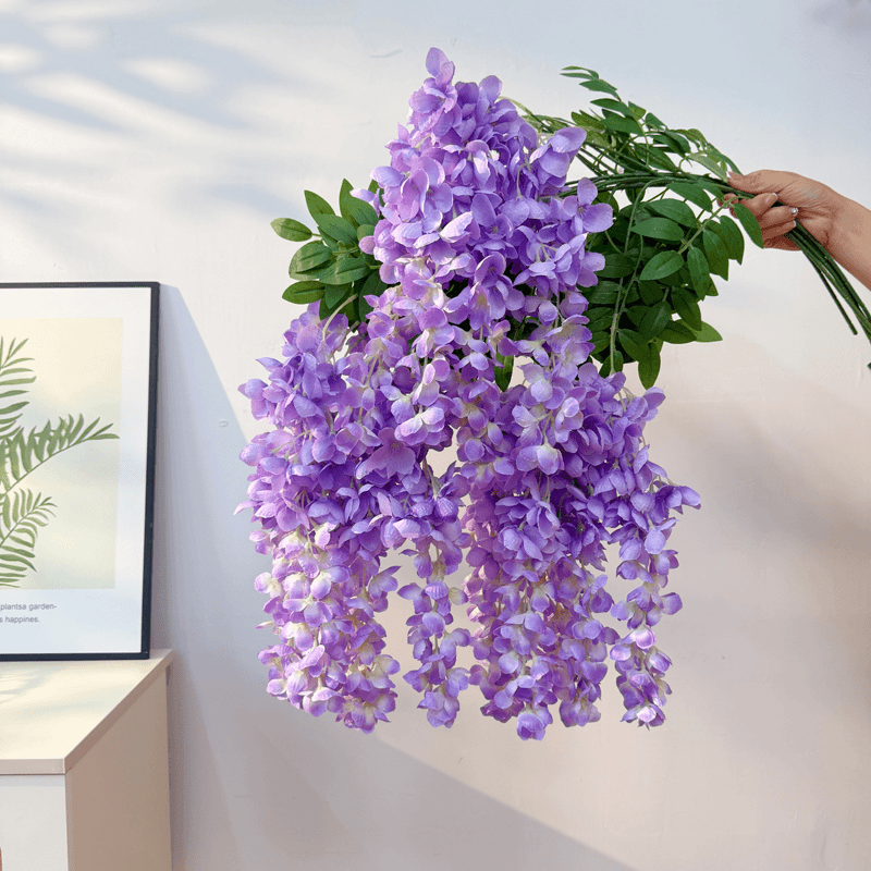 Simulation of Giant Wisteria Flowers