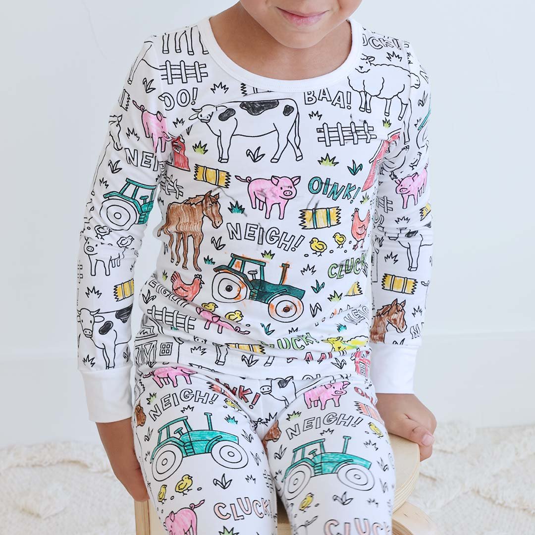 🛏️✨ DIY Cartoon Colorable Pajamas for Kids - Washable Fabric with 10 Non-Toxic Markers for Creative Fun 🎨👧