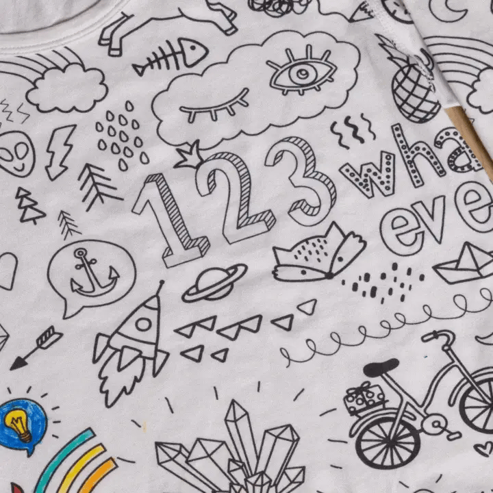 🛏️✨ DIY Cartoon Colorable Pajamas for Kids - Washable Fabric with 10 Non-Toxic Markers for Creative Fun 🎨👧