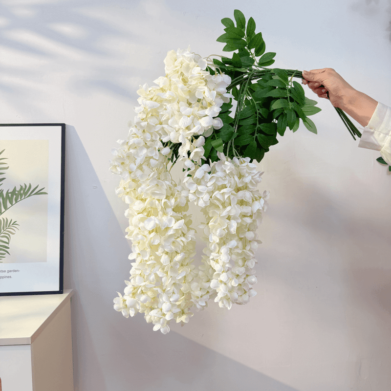 Simulation of Giant Wisteria Flowers