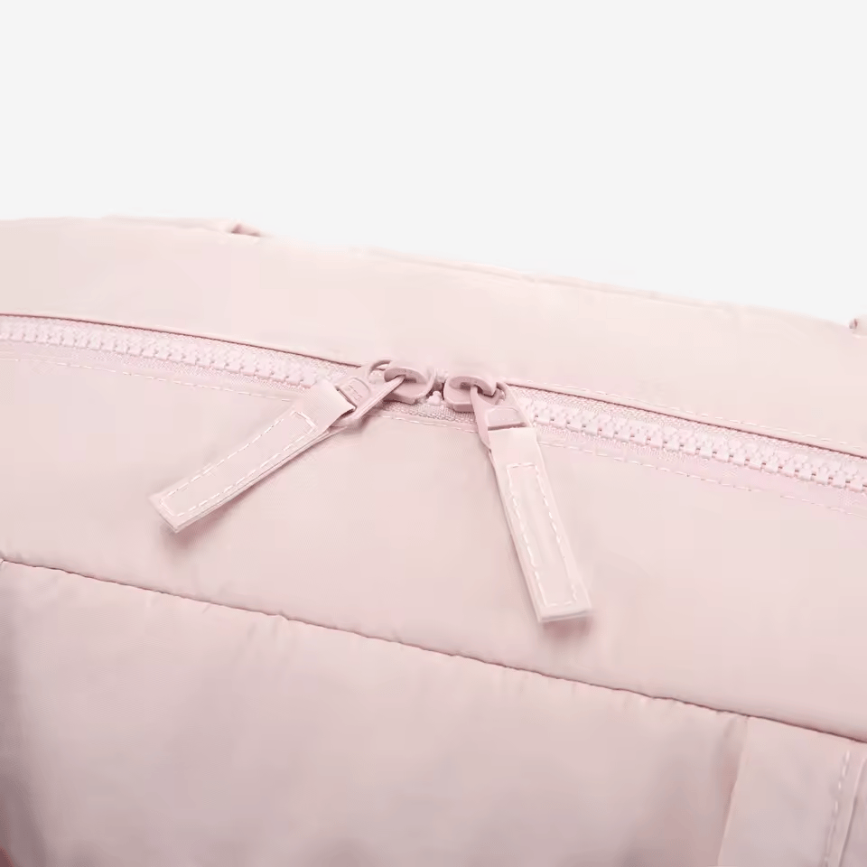 🔥Free Shiping🔥Waterproof Travel Duffel Gym Bag for Women with Wet Pocket | Versatile Carry-On Weekender & Cabin Bag