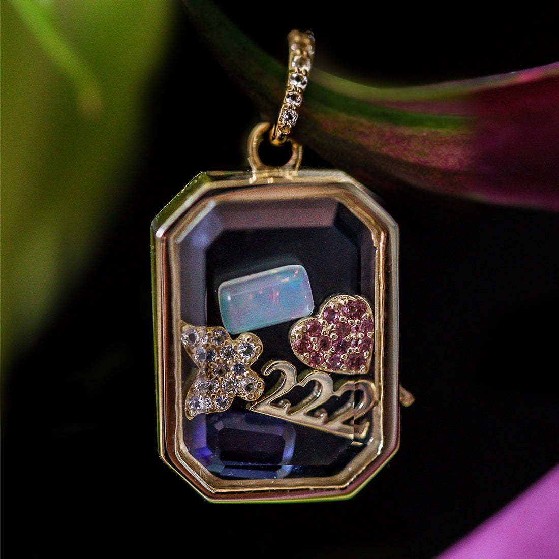 Fillable Locket Pendant Necklace: Gold-Plated Copper, 8 Mini Charms